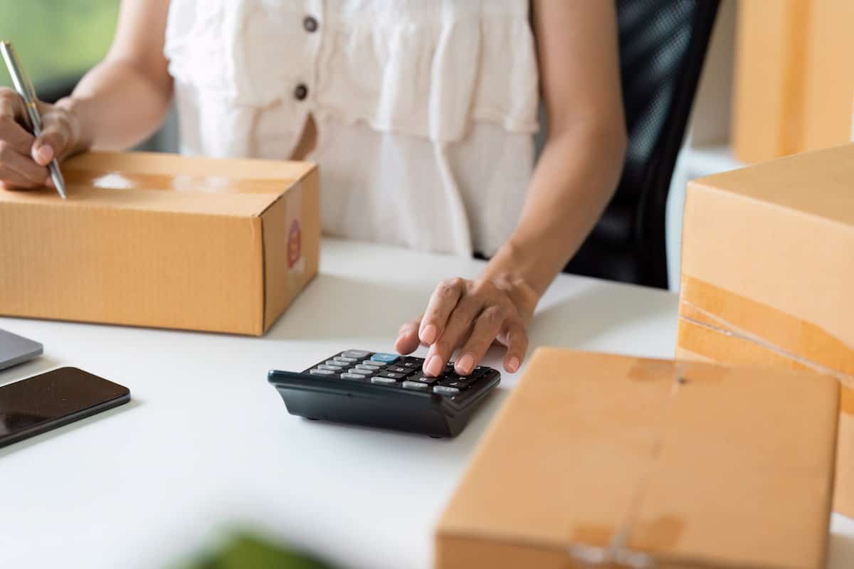 ¿Cómo hacer envíos para negocios a menor costo en México?
