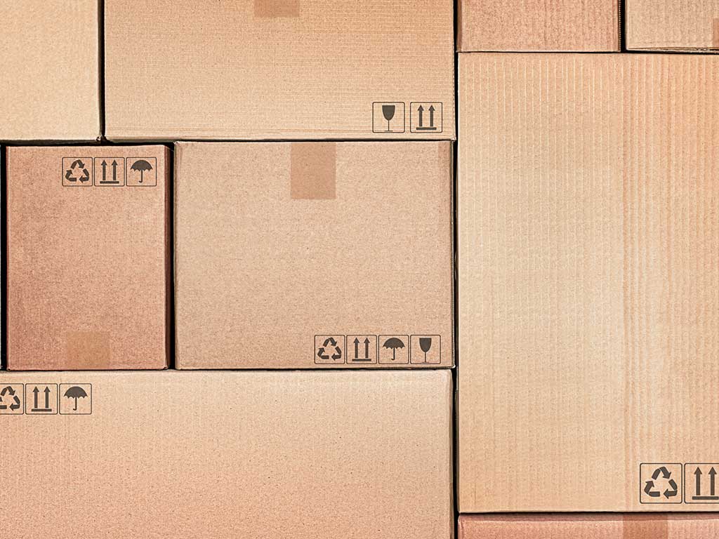 ¿Cómo sacar el volumen de una caja de cartón?